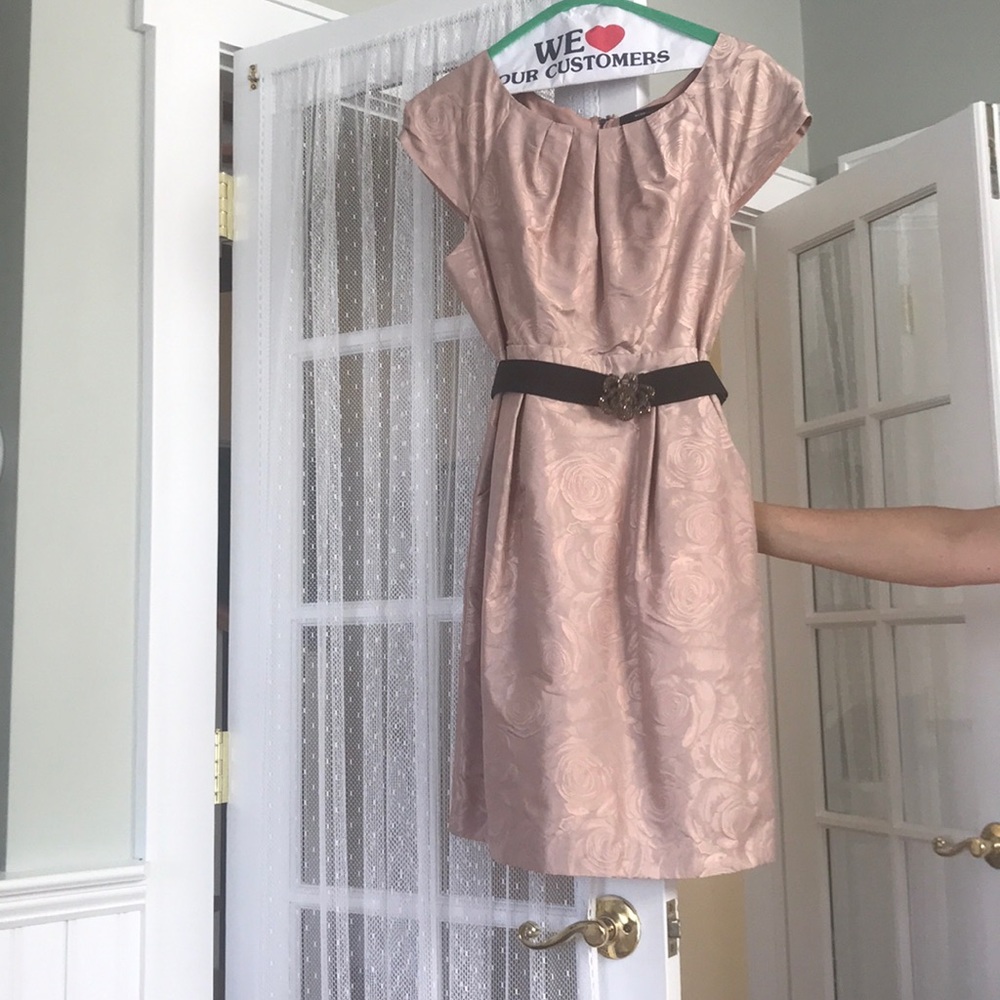 Damask rose patterned evening formal pink dress